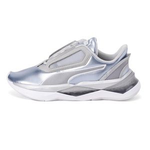 Woman’s silver LQDCELL Puma sneaker